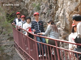 郑州兴邦科技有限公司洛阳龙潭沟旅游花絮